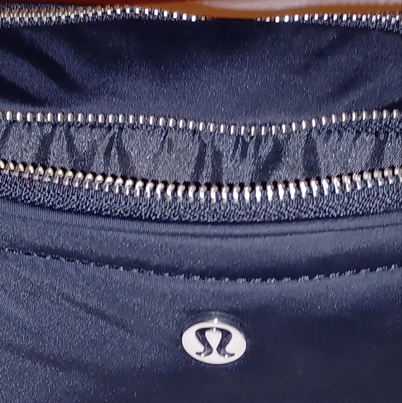 LADIES FANNY PACK - Picture 3 of 5